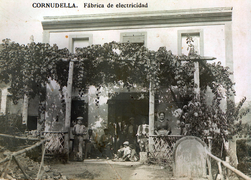 Molí d'en Salvat i la "Electra Cornudellense". (1902-1929)