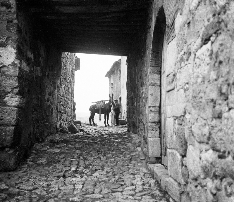 Siurana, Carrer Major, sota “El Perxet”, 1900-1905